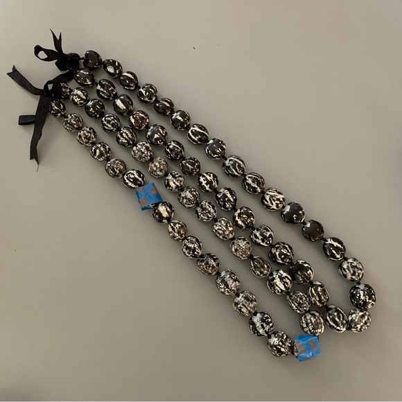 🔥5/$20🔥 Kukui Nut Hawaiian Leis set of 2 - Picture 8 of 9